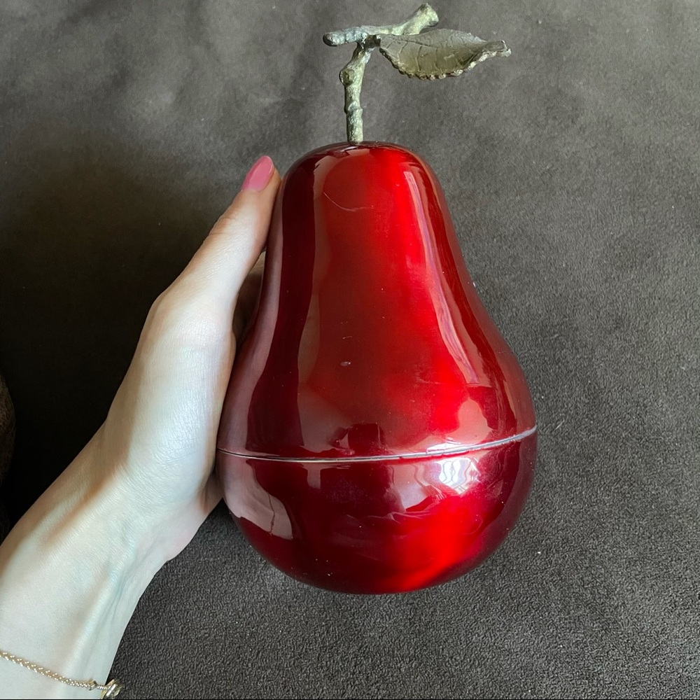 Red Pear Metallic Candle with Fruit Scented